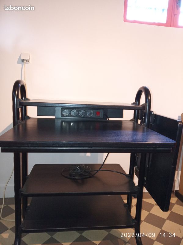 Vends table ordinateur extensible (image 1)
