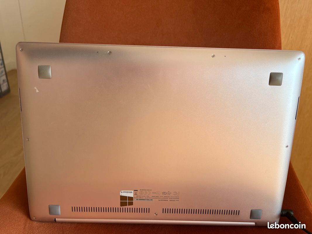 Courte critique de l'Ultraportable Asus Zenbook UX303UA-FN121T