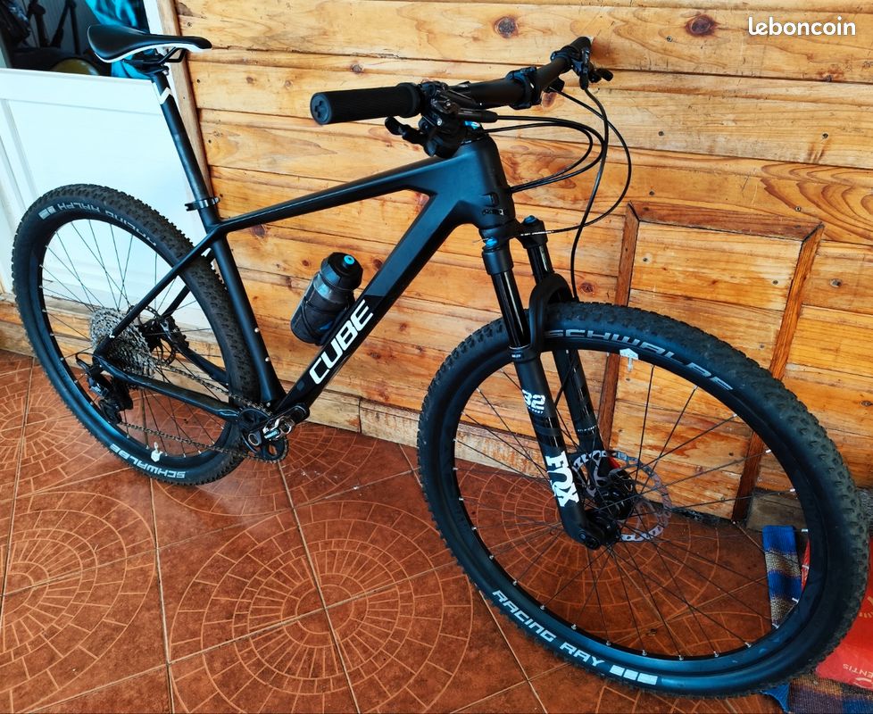 A saisir cube reaction c62 race fox (image 2)