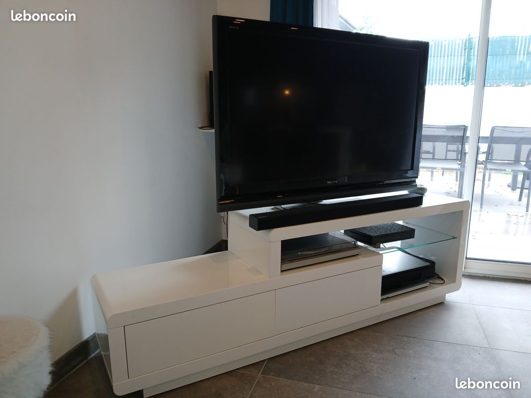 Meuble TV blanc laqué (image 2)