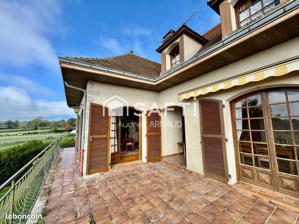 Maison 9 pièces 254 m²
