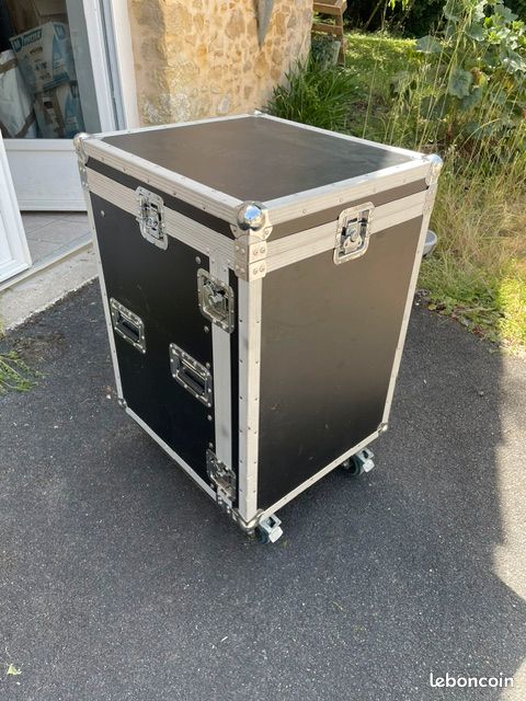 MATERIEL DE SON 2 DAS & 2 MACH(Martin) - 1 rack- 1reverbe-1 filtre actif - 1 table de mixage - (vente séparée possible) (image 9)