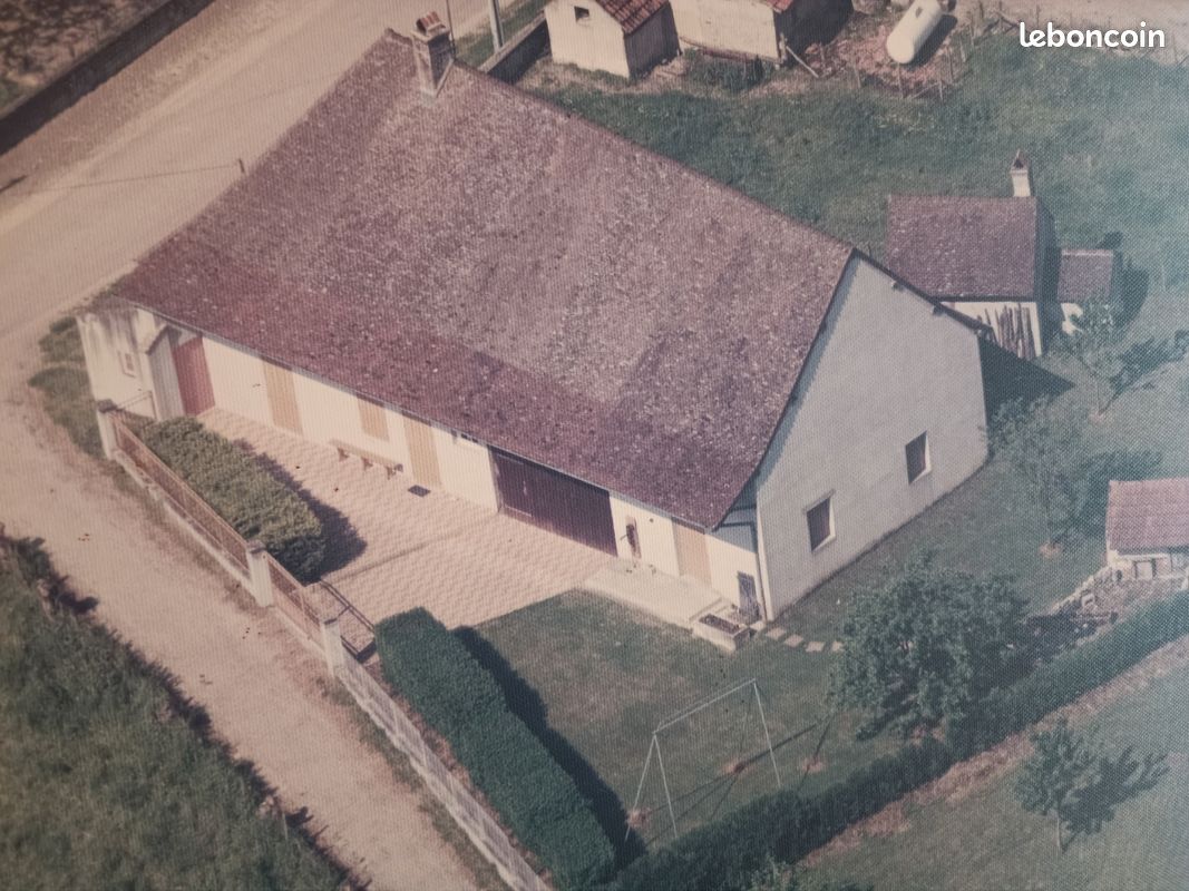 Maison 11 pièces 119 m² · à Fretterans · 119 m² · 170 000 €