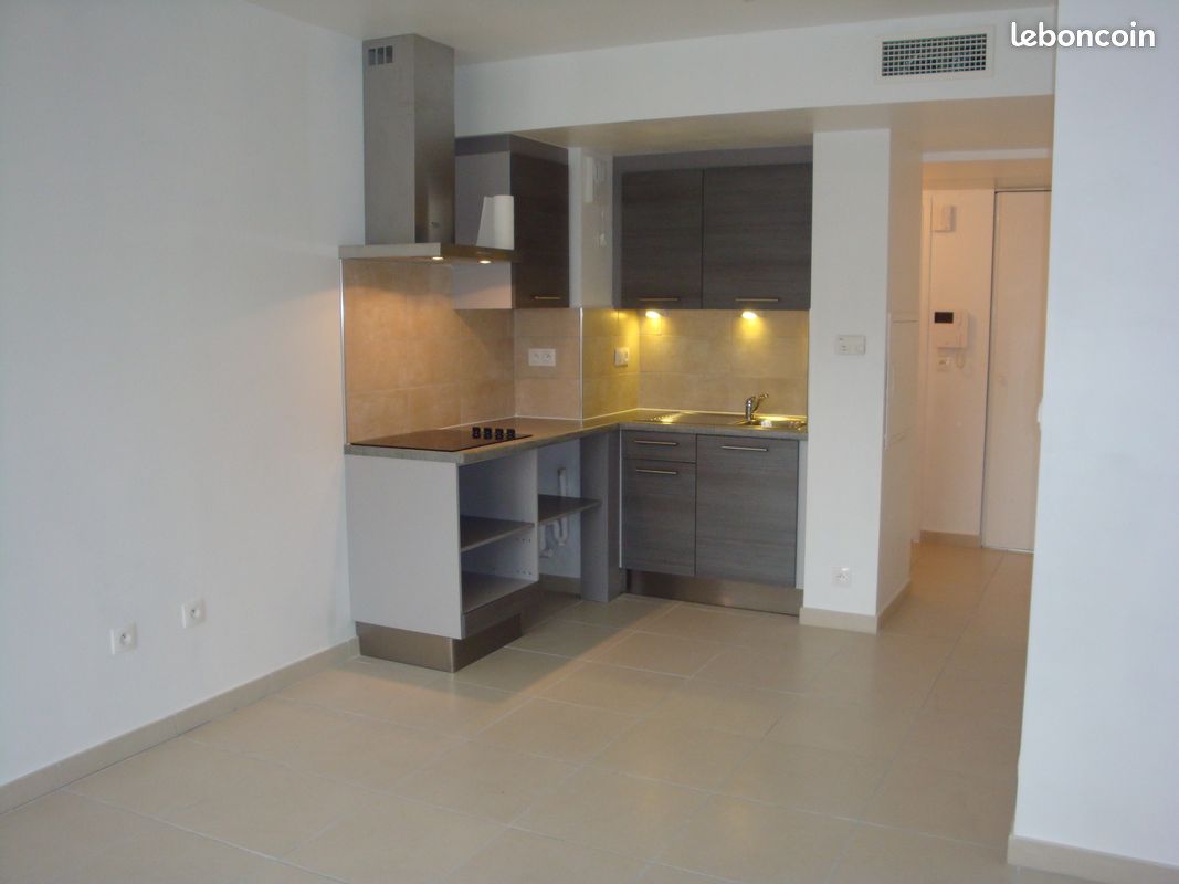 Appartement 2 pièces 38 m² · à Châteaurenard · 38 m² · 645 €/mois