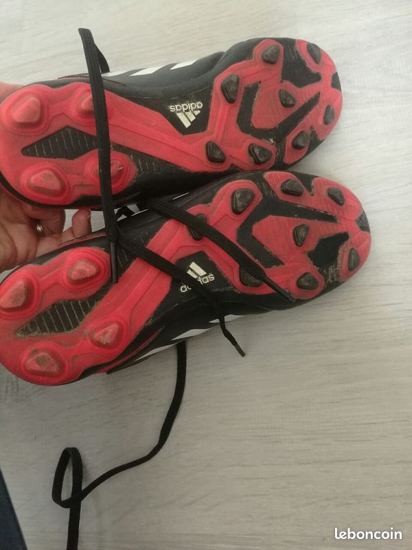 Paire de baskets de foot à crampons (image 3)