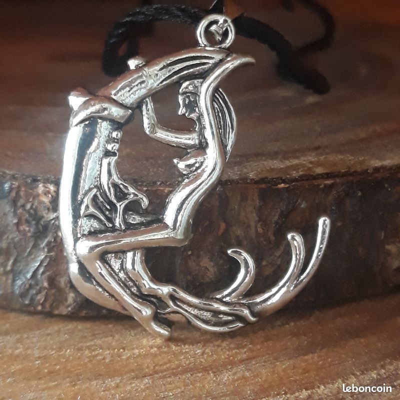 Collier demi lune et deesse de la fertilité - Hecate - Mythologie - wicca ésotérisme (image 2)