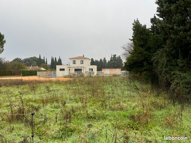 Terrain 350 m² Meynes