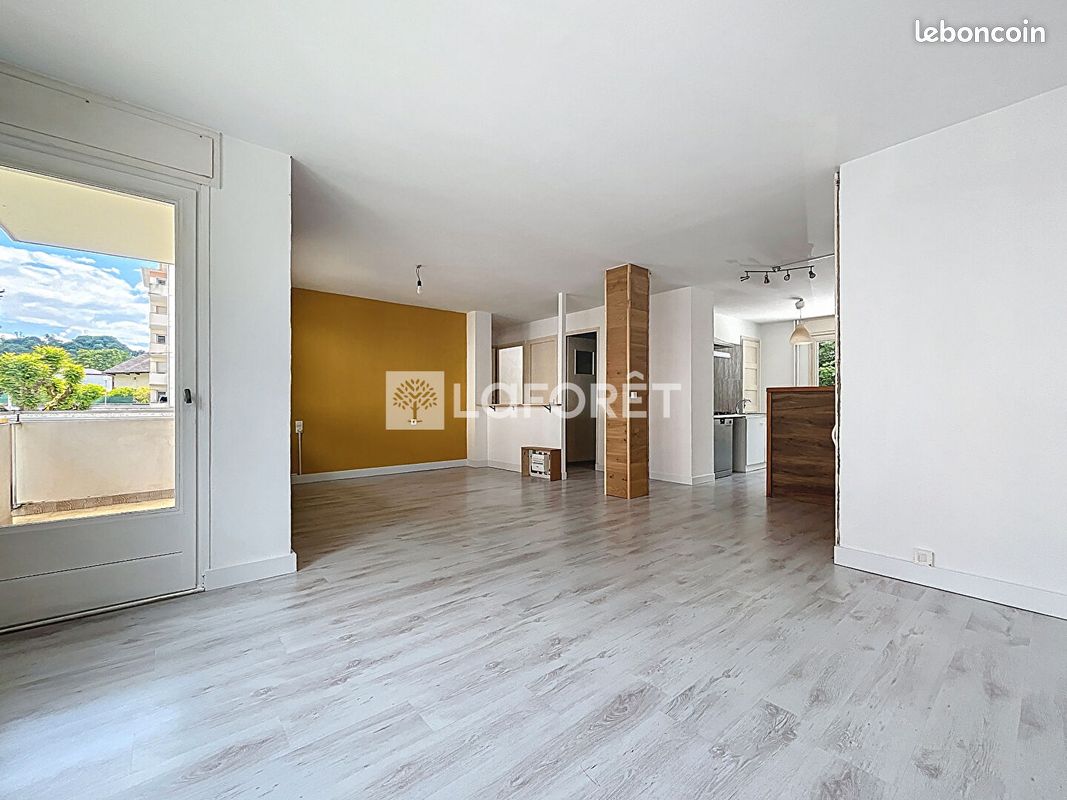Appartement 3 pièces 70 m² · à Challes-les-Eaux · 70 m² · 900 €/mois