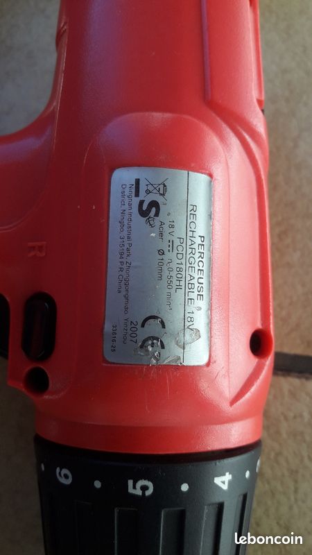 Recherche batterie + chargeur 18v pour Perceuse Siplec prc rechargeable PCD 180 HL (image 1)