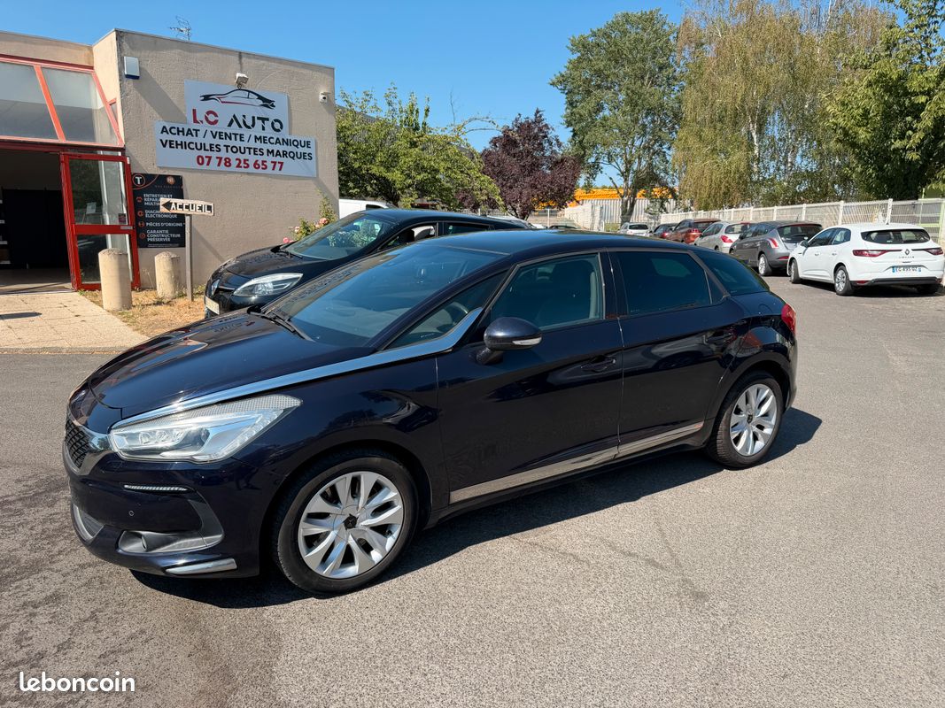Citroën DS5 2,0 HDI 150cv 227000kms 2015 (image 1)