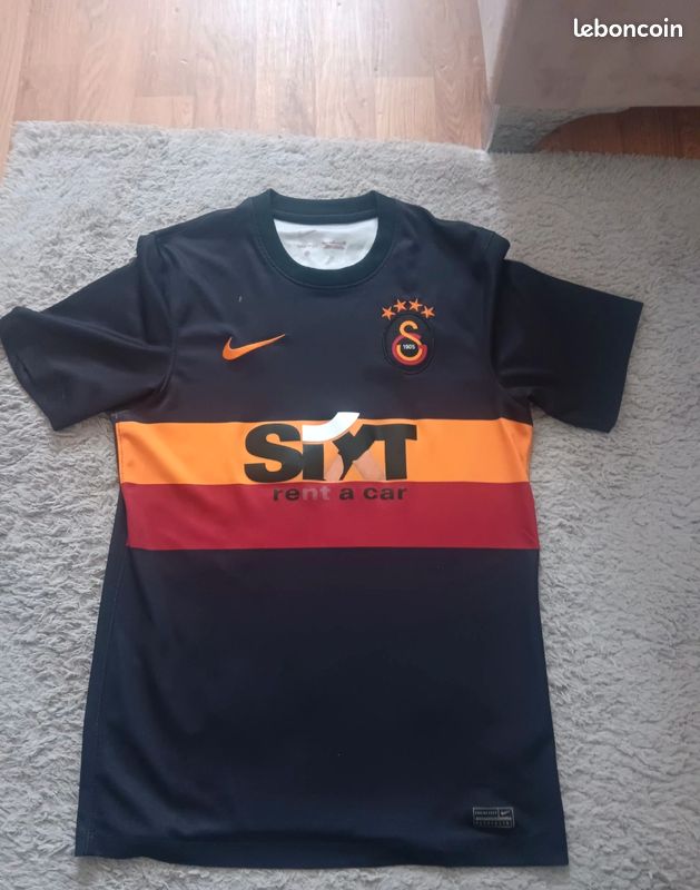 Maillots de foot Galatasaray - Maillots Foot Actu