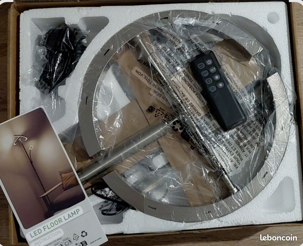 Lampe sur Pied LED neuve (image 2)