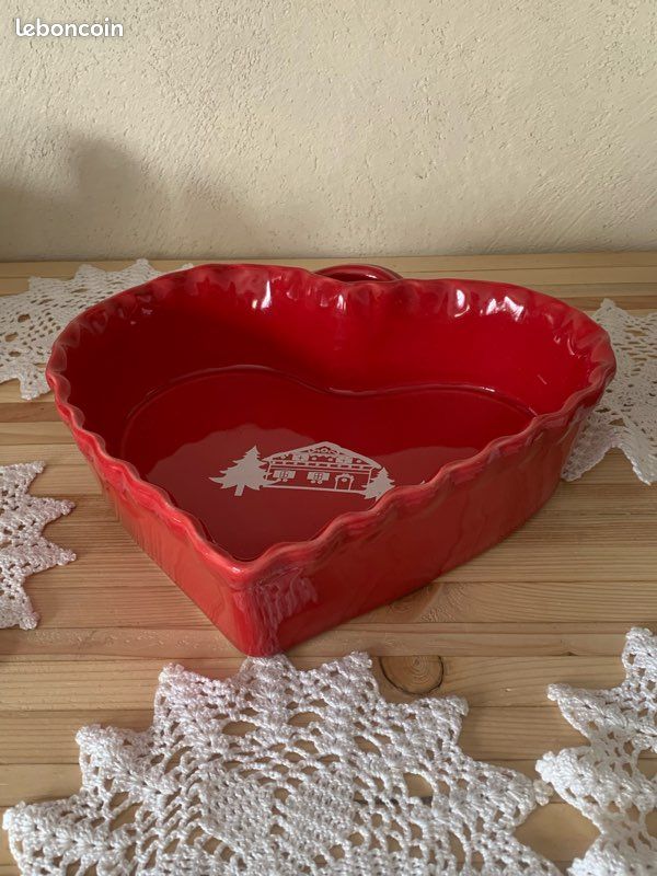 Vntage dessous de plat art de la table cusne fonte métal décoré