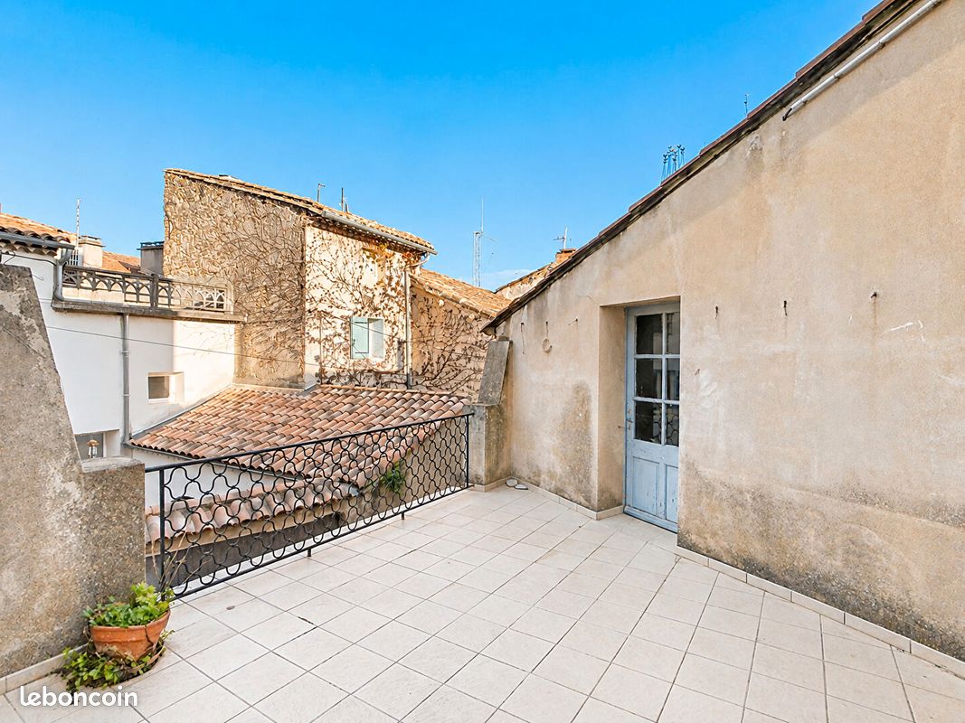 Immeuble 15 pièces 381 m² · à Aubignan · 381 m² · 185 000 €