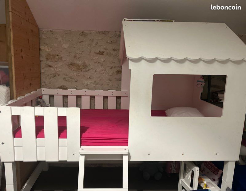 Lit cabane évolutif + matelas (image 1)