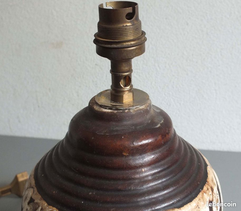 Ancien Pied De Lampe En Céramique Mauve - 220V - Style Vintage - Hauteur 23cm