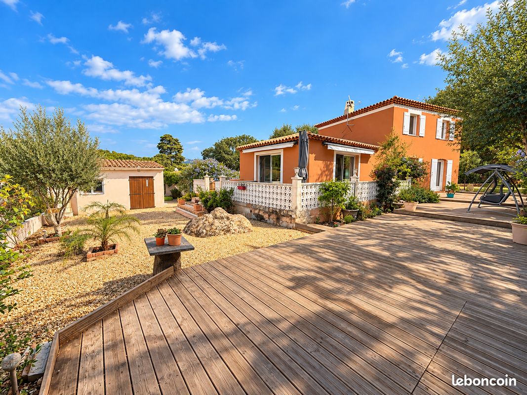Maison 5 pièces 128 m² · à Six-Fours-les-Plages · 128 m² · 598 500 €