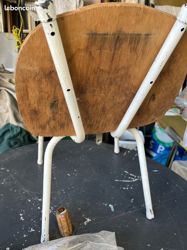 Petite chaise artisanale a rénover à votre goût pour enfant (image 3)