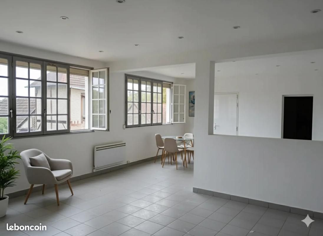 Maison 7 pièces 180 m² · à Chartèves · 180 m² · 70 000 €