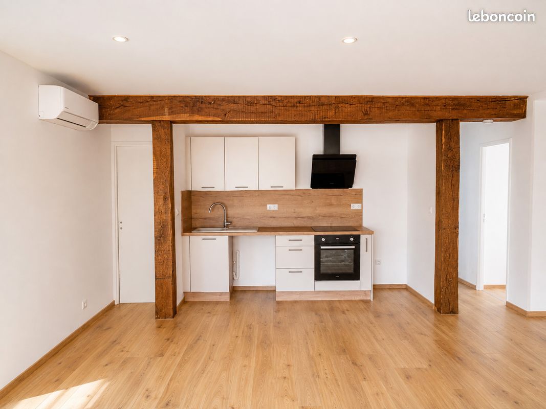 Parking 3 pièces 80 m² · à Flammerans · 80 m² · 720 €/mois