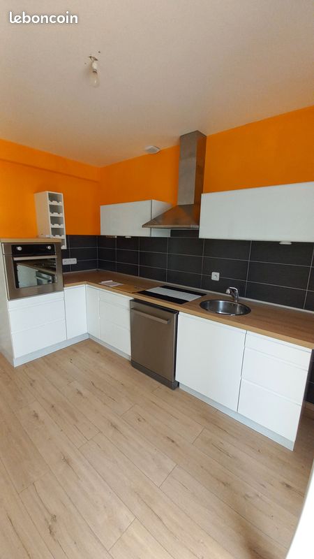 Maison 6 pièces 88 m² · à Carhaix-Plouguer · 88 m² · 900 €/mois