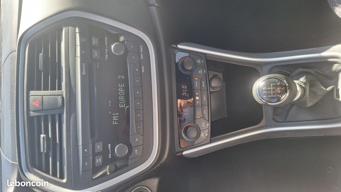 Suzuki SX4 S-Cross 1.6 DDiS 120 ch 4x4 Allgrip Pack (image 8)