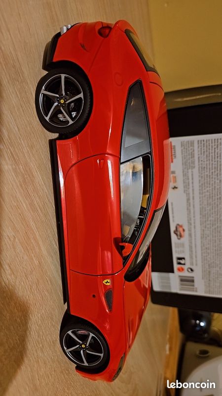 Ferrari FF 1/18 Hot Wheels Elite – Édition Limitée (Ferrari officiel) - Collection