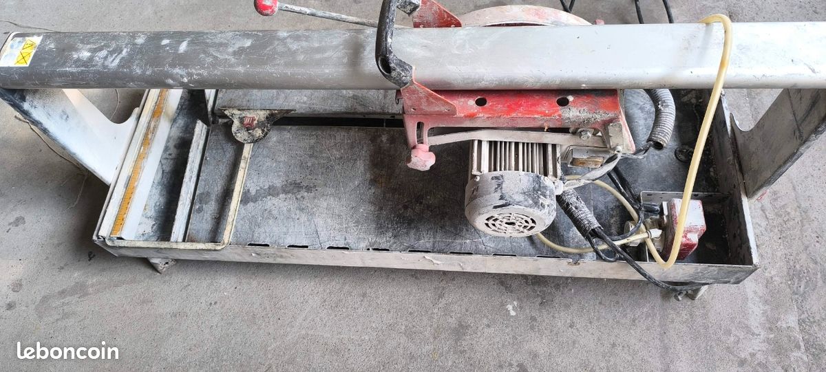 Coupe carrelage a l' eau rubi (image 4)
