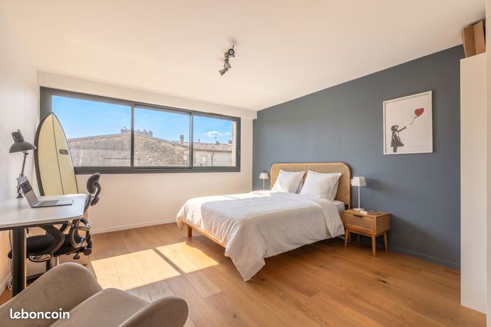 Maison 7 pièces 300 m² — 22