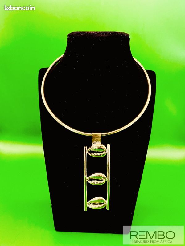 Collier Coquillage en Laiton Doré Artisanale du Kenya (image 2)
