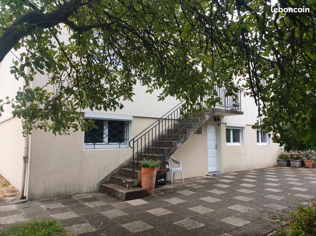 Maison 3 pièces 100 m² · à Tours · 100 m² · 1 200 €/mois