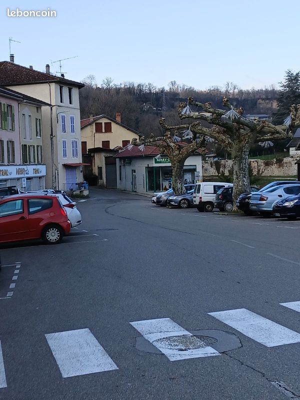 Appartement 7 pièces 240 m² · à Vinay · 240 m² · 316 000 €