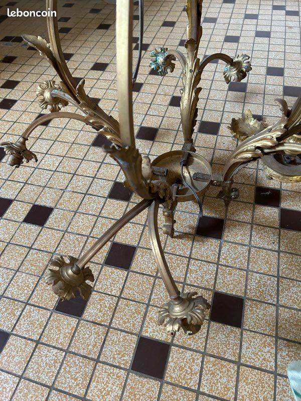 Lustre en bronze (image 2)