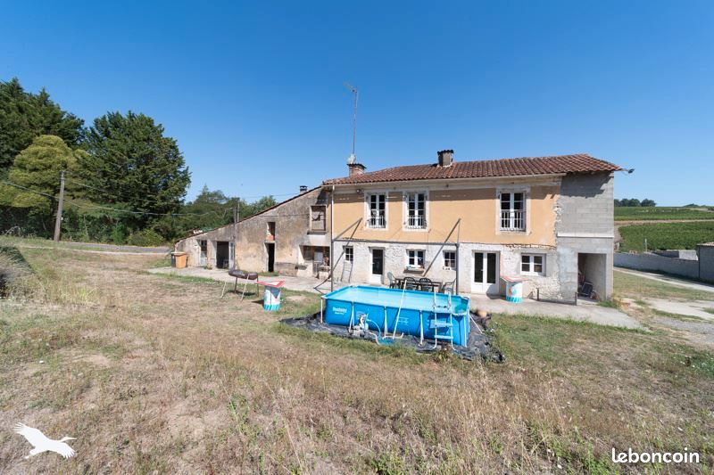 Maison 7 pièces 193 m² · à Plassac · 193 m² · 159 000 €
