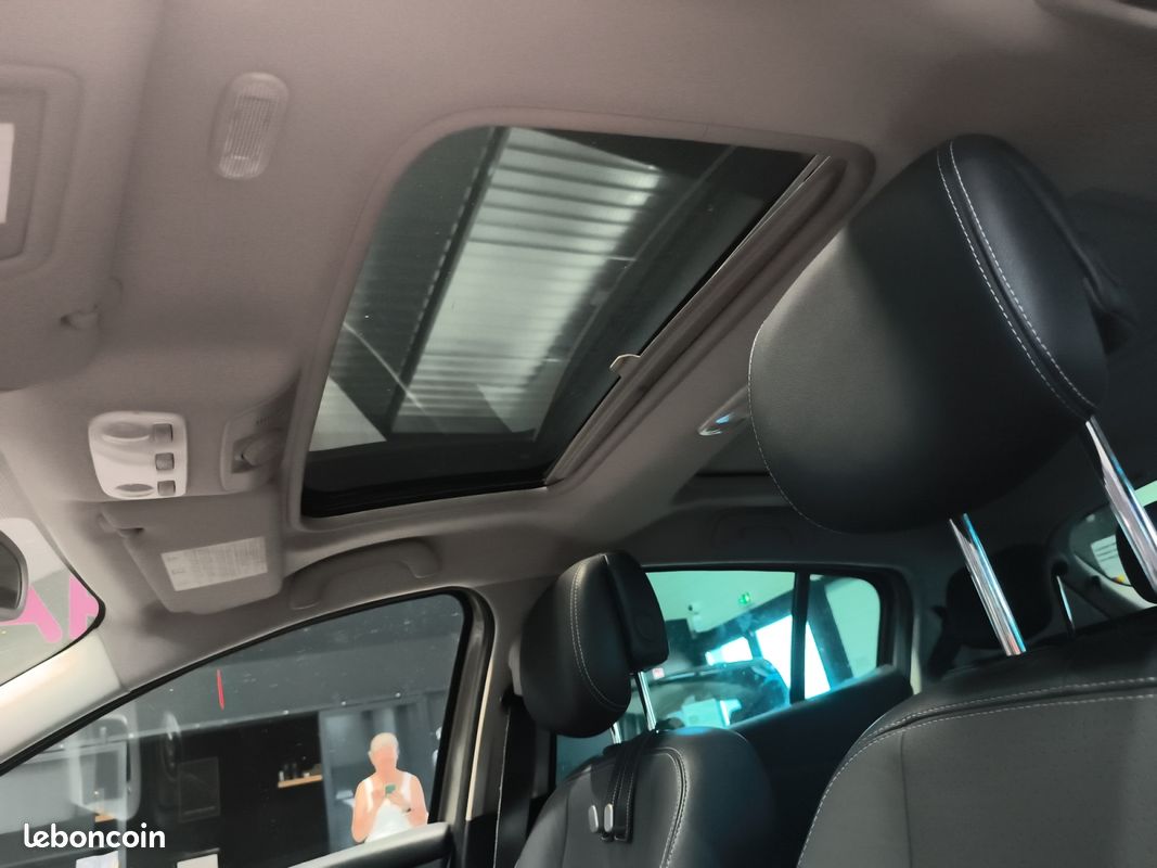 RENAULT MEGANE III BERLINE,CINQ PORTES 2.0 16V 140 PRIVILEGE BOITE AUTOMATIQUE 140Ch Garantie 12 mois (image 20)