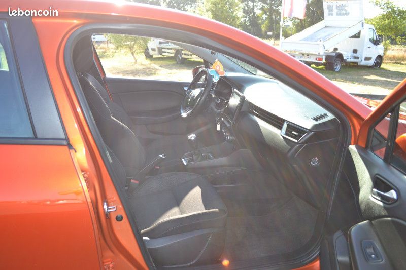 Renault CLIO V 1.5 BLUE DCI 85CH BUSINESS (image 6)
