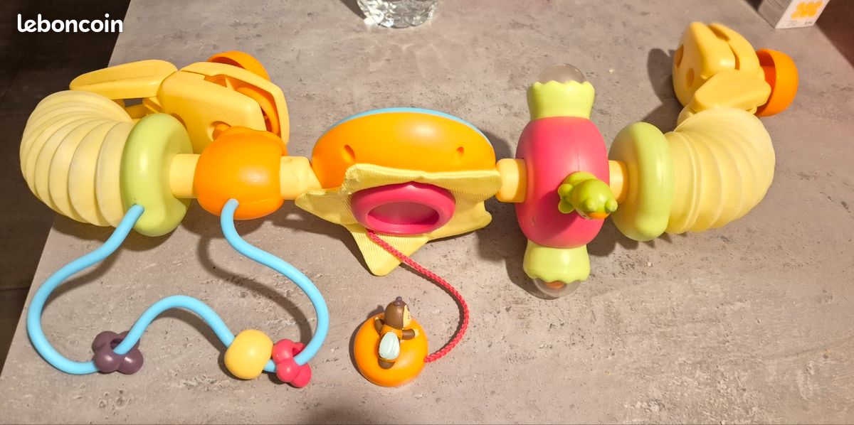 Jouet Eveil Jouet A Accrocher Poussette Vends Jouet à Accrocher à