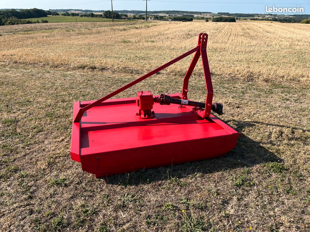 Gyrobroyeur 1m56 DEMIGUEL + cardan - Matériel agricole