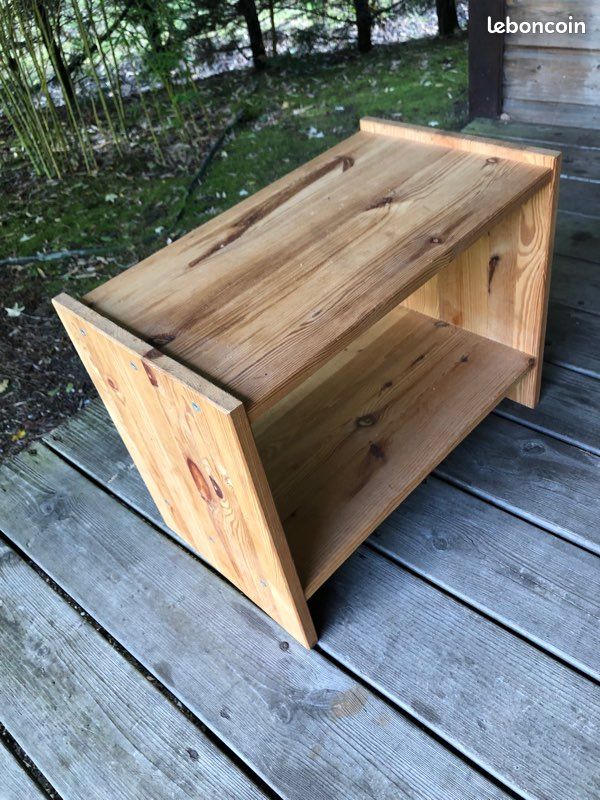 Table de chevet en bois brut (image 3)