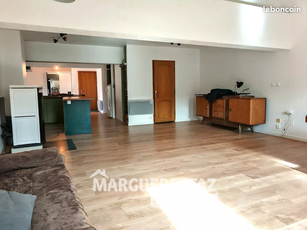 Appartement 1 pièce 62 m² · à Taninges · 62 m² · 235 000 €