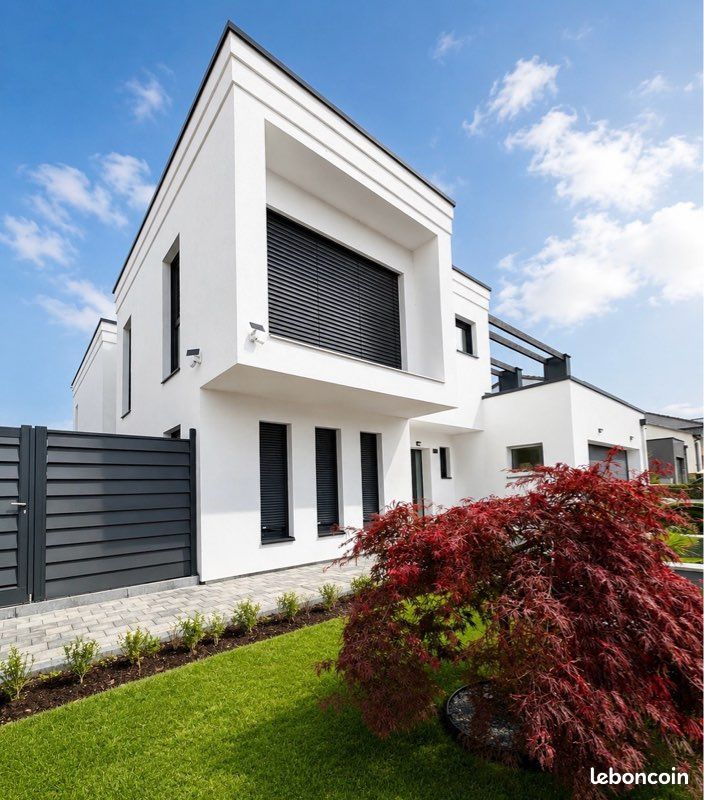 Maison 6 pièces 227 m² · à Courcelles-Chaussy · 227 m² · 680 000 €