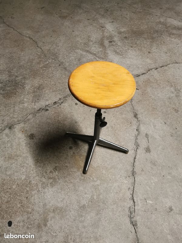 Tabouret écolier (image 1)