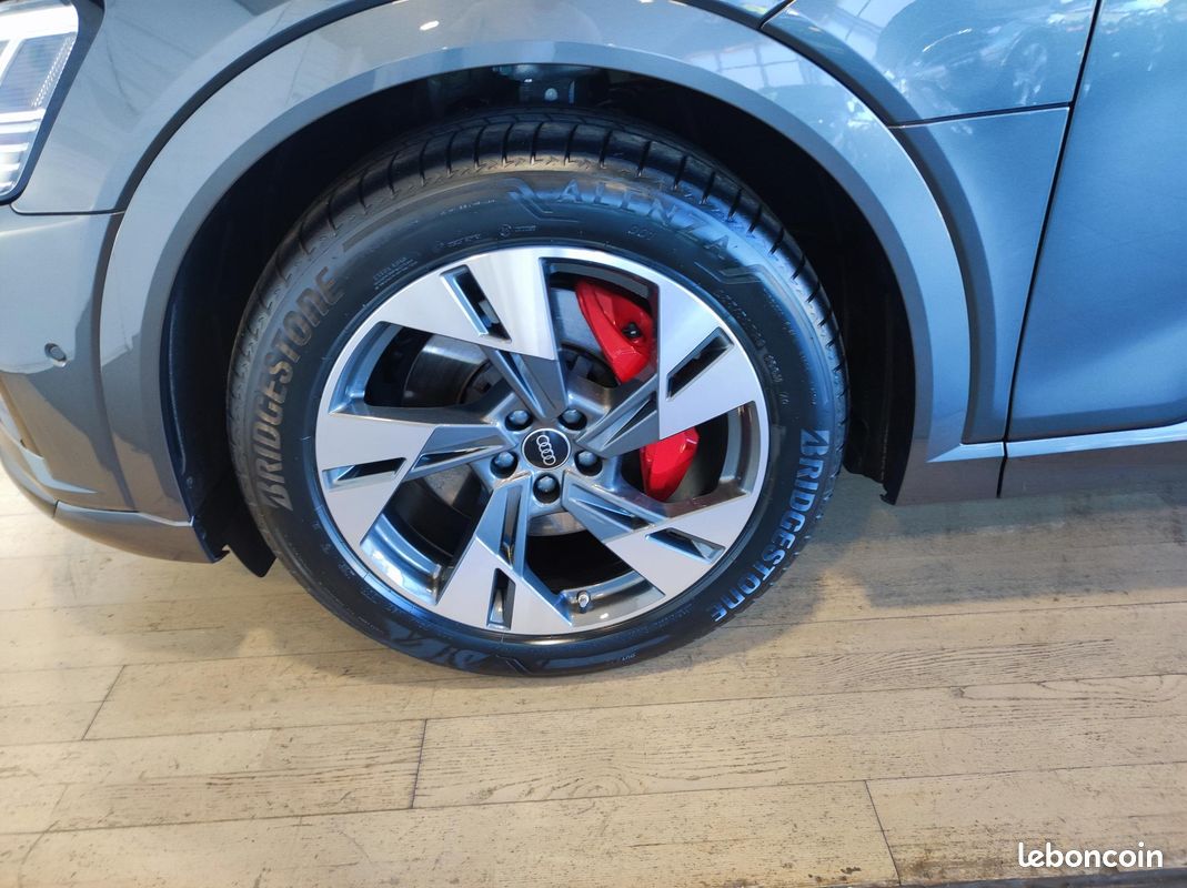 AUDI Q8 e-tron 55 408 ch 114 kWh Quattro Avus (image 20)
