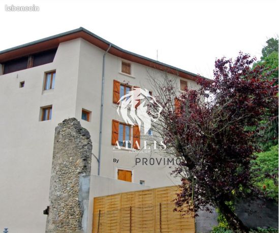 Appartement 1 pièce 135 m²