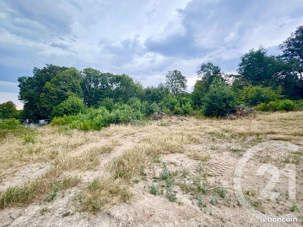 Terrain 1 660 m² Peyrilhac