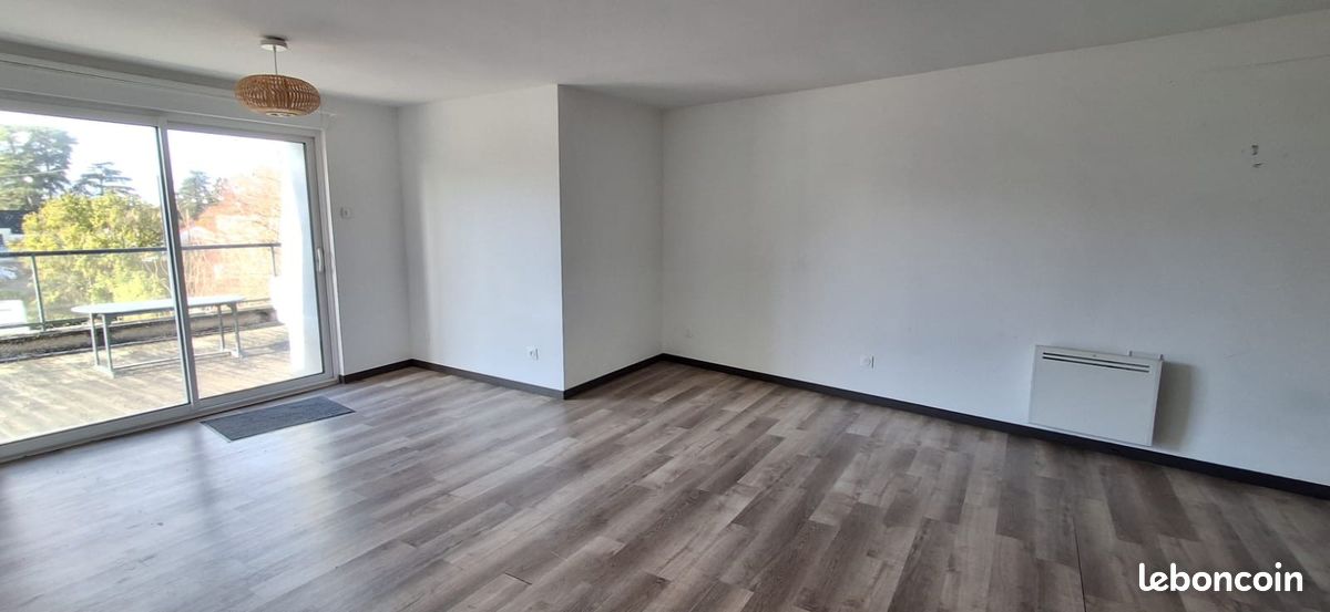 Appartement 3 pièce(s) 60 m²à louer Reze