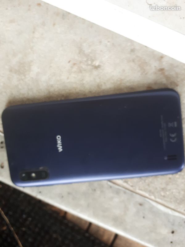 Téléphone wiko pratiquement neuf (image 1)
