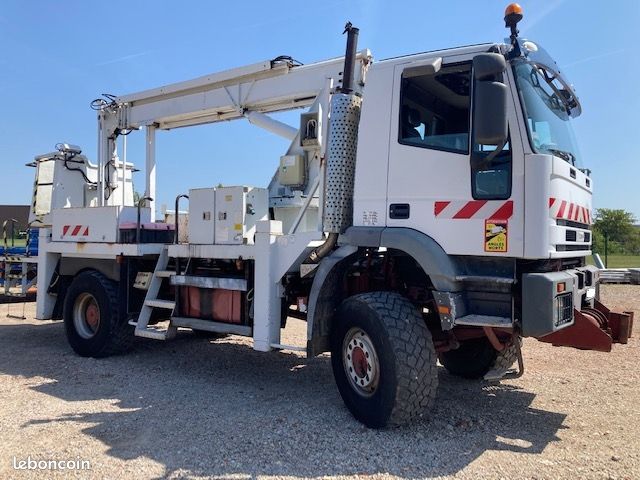 Nacelle 17 mètres sur Camion Pl iveco 4x4 (image 4)