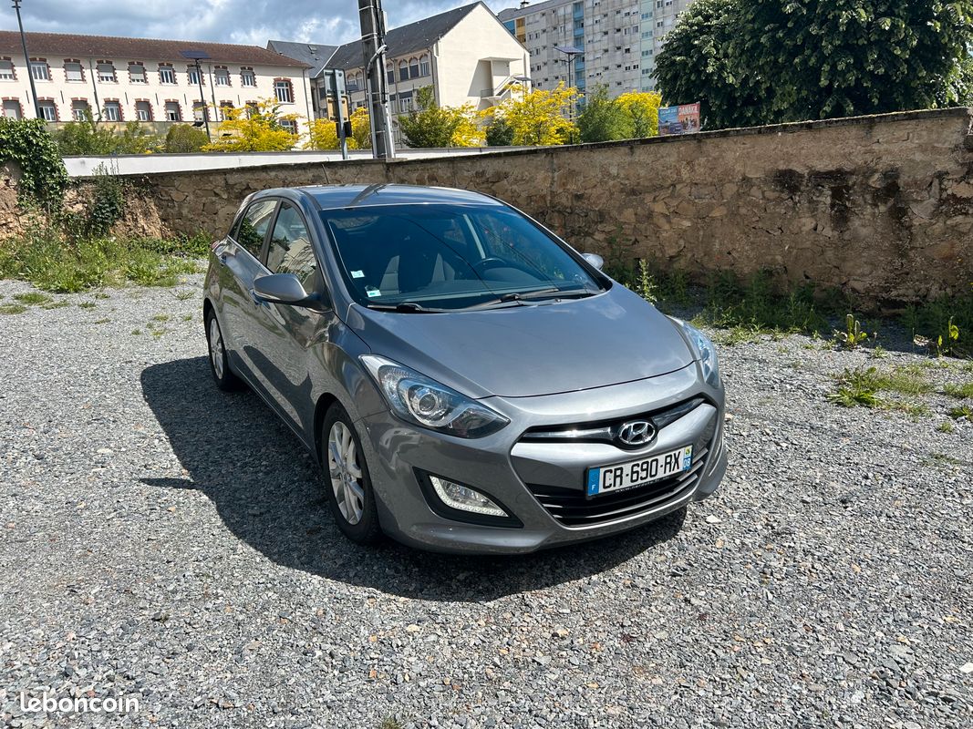 HYUNDAI I30 1.6 CRDI 110CH Blue Drive Pack Business (image 2)
