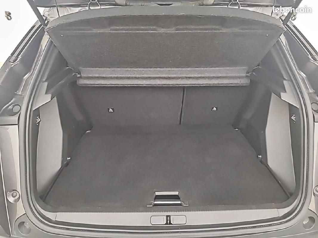 Peugeot 2008 BlueHDi 130 S&S EAT8 - Allure (image 6)